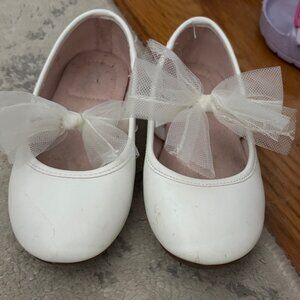 Jumping Beans White Dress Shoes with Bow